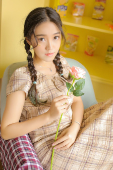 隔壁的女孩4